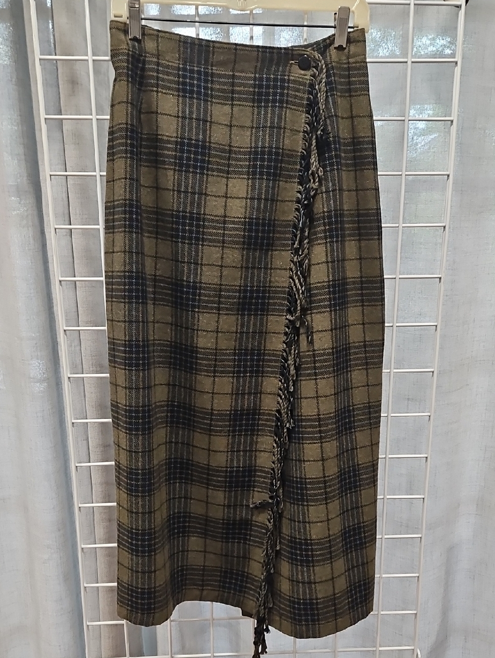 Liz Claiborne Olive and Navy Plaid Wrap Midi Skirt